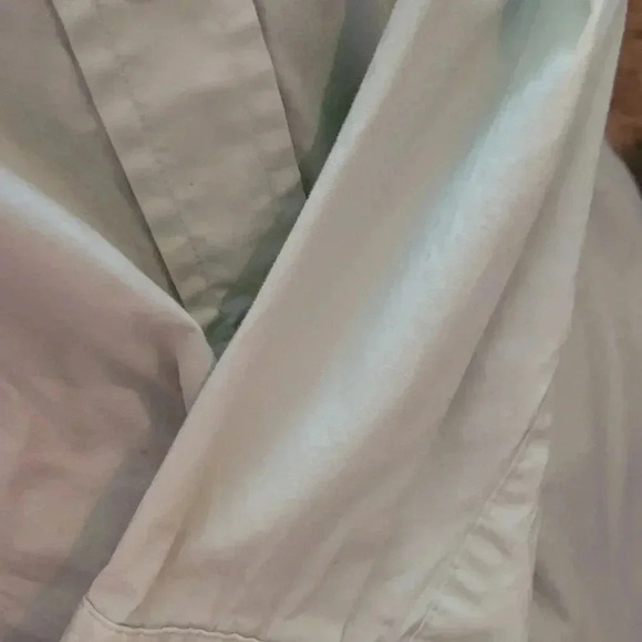 Gap button down shirt  - Picture 6 of 7